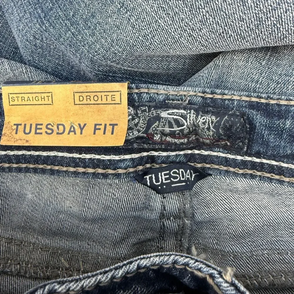 Silver Jeans Women's 26x31 (2) Blue Tuesday Fit Low Slim Boot Western NWT - Picture 6 of 14